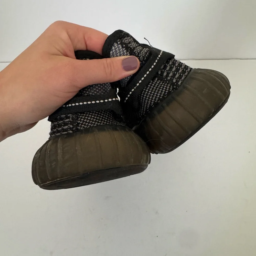 Black and Gray Athletic Sneakers Size 10.5 - Picture 5 of 7